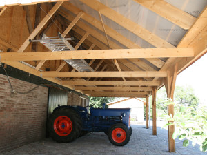 Bouw overkapping aannemersbedrijf Drenthe en Overijssel